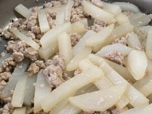 大根の味噌そぼろ煮